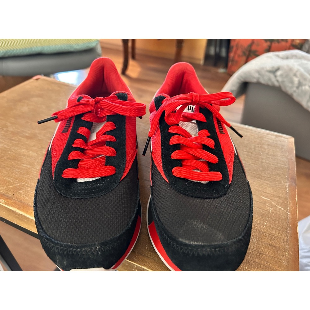 Puma Kids Athletic‎ Shoes Sneakers Red Black White Lace Up Size Youth